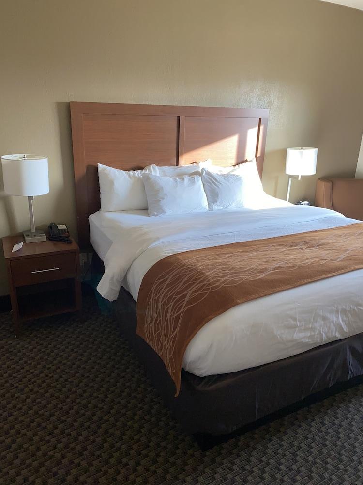 Comfort Inn Hobart-Merrillville I-65 المظهر الخارجي الصورة