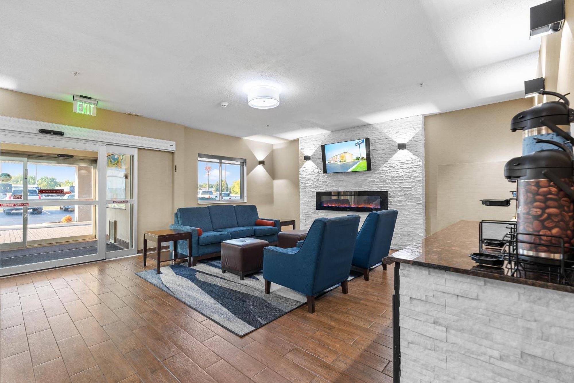 Comfort Inn Hobart-Merrillville I-65 المظهر الخارجي الصورة